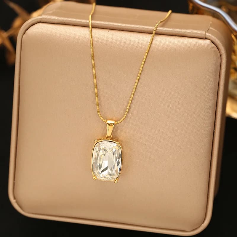 Collana con Pendente Quadrato Grande in Cristalli di Zirconia