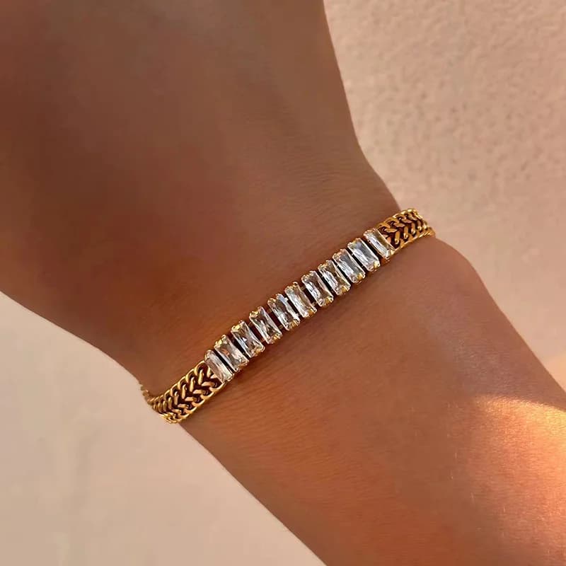 Bracciale a catena con zirconi scintillanti