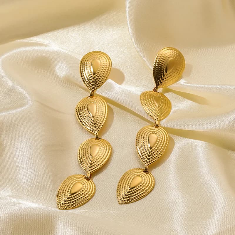 Orecchini Pendenti a Nappe Lunghe, Colore Oro