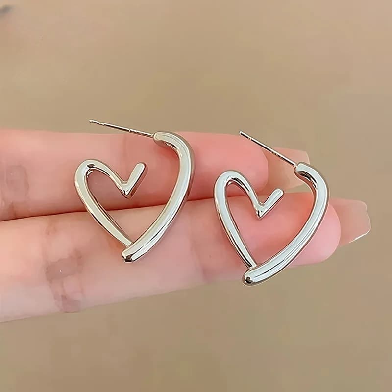 Orecchini a perno con cuore, acciaio inossidabile
