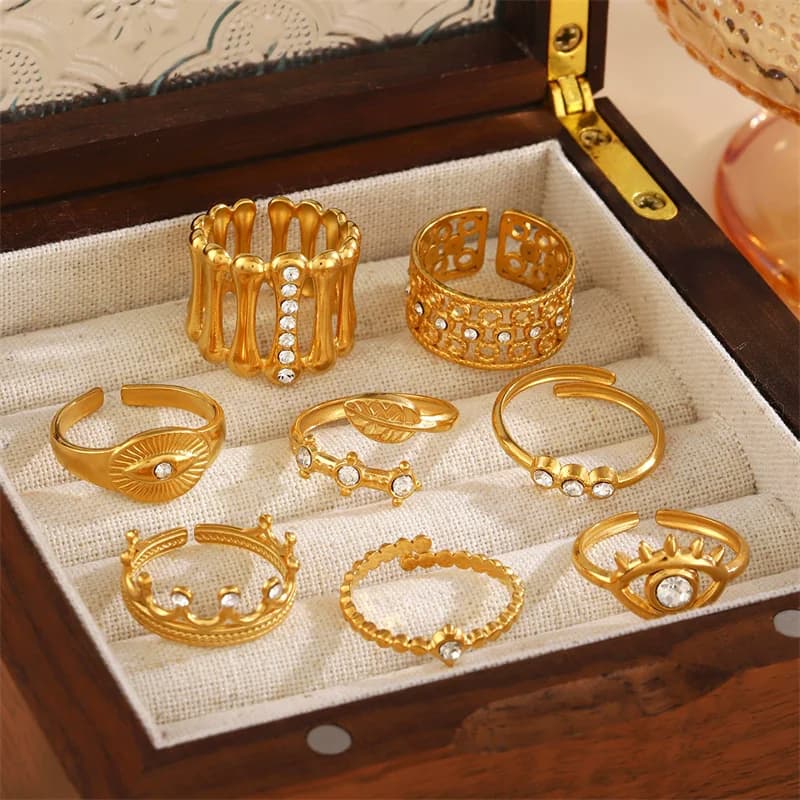 Anello Statement con Ciondolo Occhio in Zirconia Color Oro