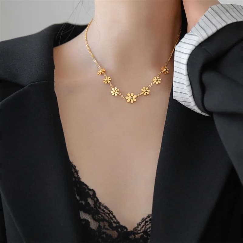 Collana con ciondolo a cuore creativo