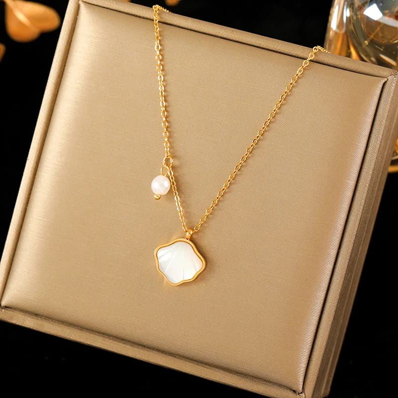 Collana con pendente Stella Marina e Conchiglia a Doppia Catena, Oro