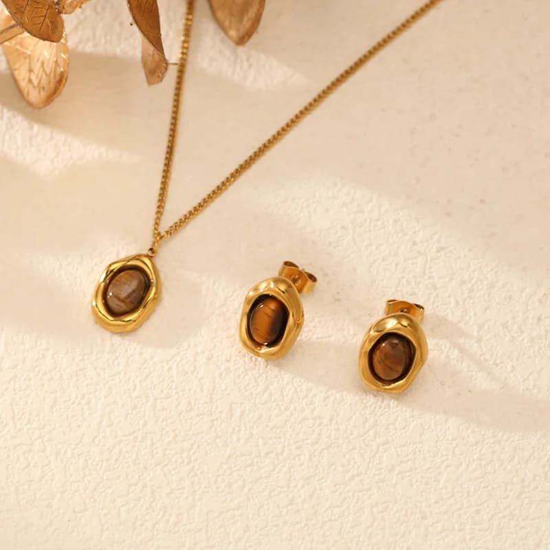 Set Collana con Pendente e Orecchini Pietra Marrone Vintage