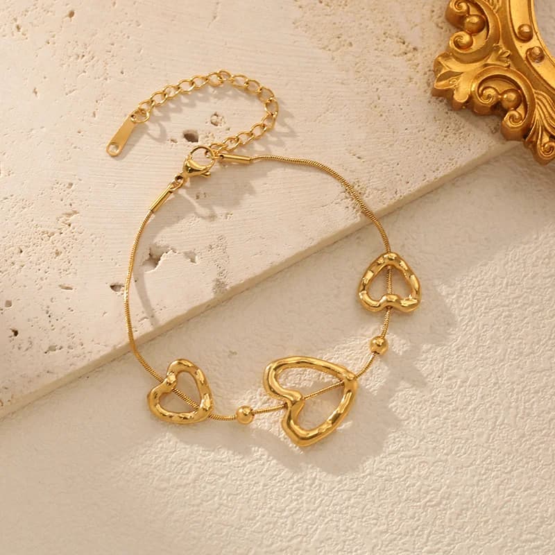 Bracciale Rigido a Catena con Cuore Traforato, Acciaio Inossidabile Dorato