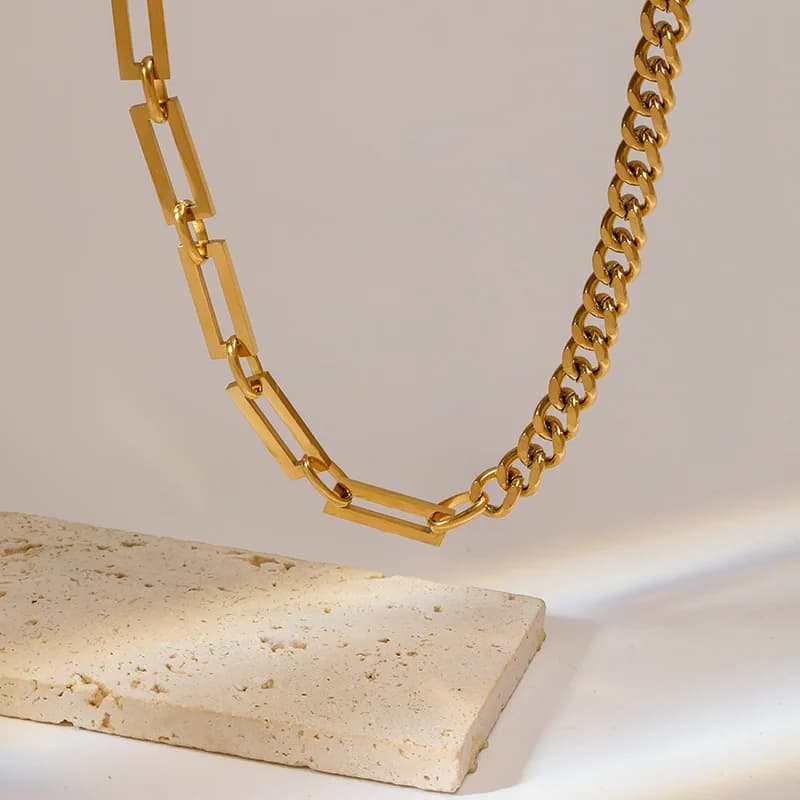 Collana a catena con maglie grandi, colore oro