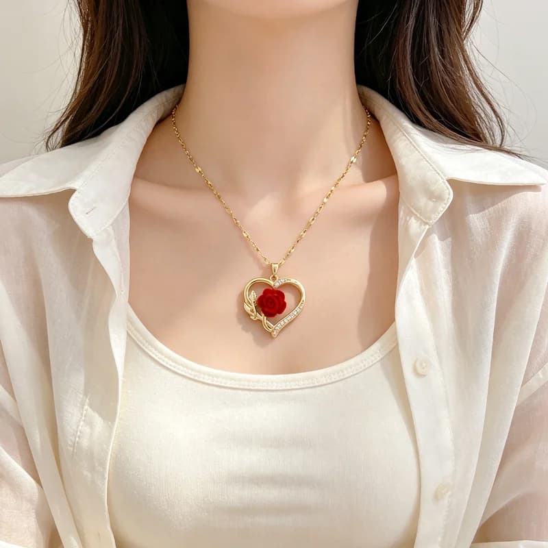 Collana con Ciondolo Cuore Traforato Rosa Fiorita