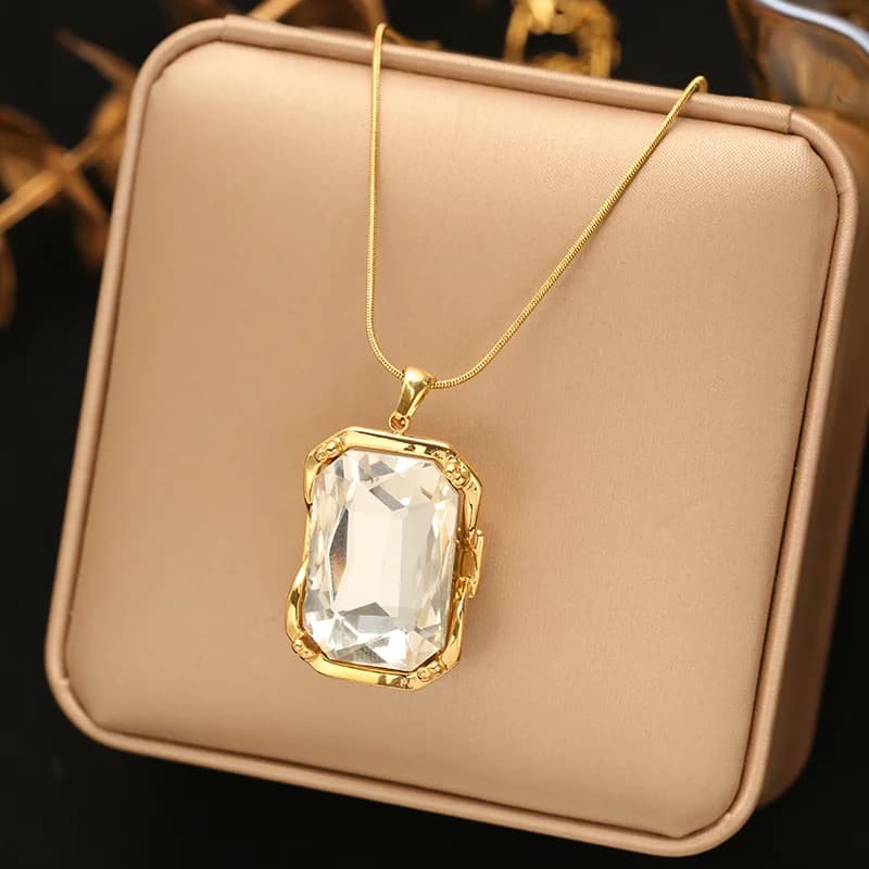 Collana con Pendente Quadrato Grande in Cristalli di Zirconia