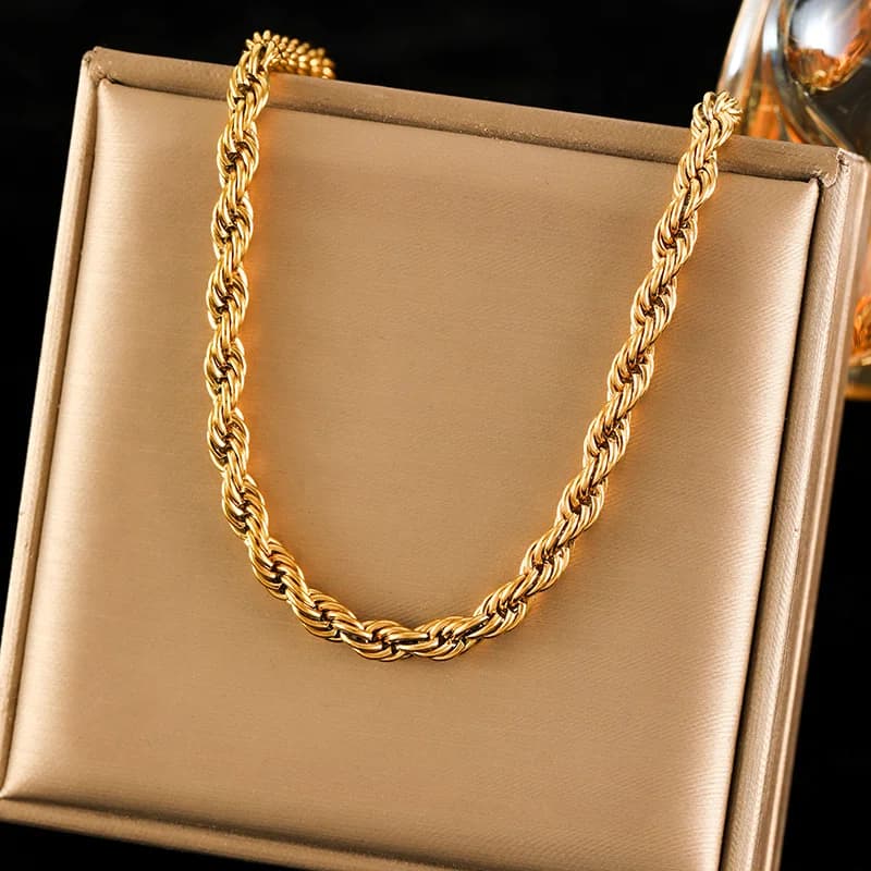 Collana catena spiga, placcatura in oro 18K con texture