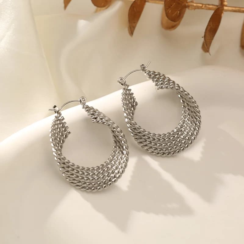 Orecchini Cerchio Color Argento a Forma di Cuore