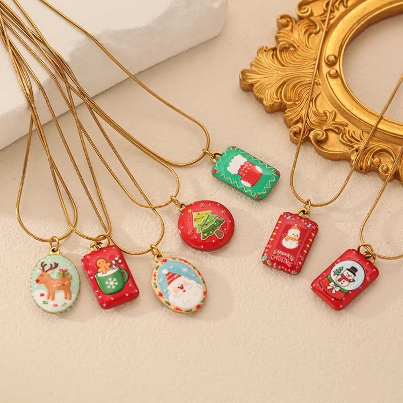 Collana con Pendente Bambino di Neve e Albero Cartoon