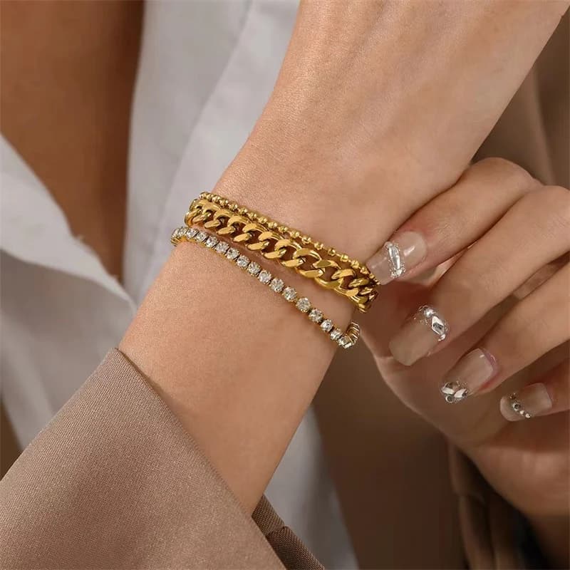 Bracciale a catena con zirconi scintillanti