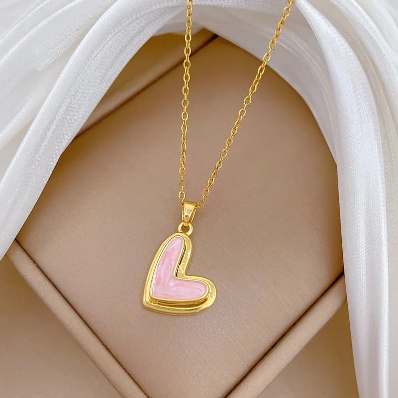 Collana con pendente cuore rosa amore