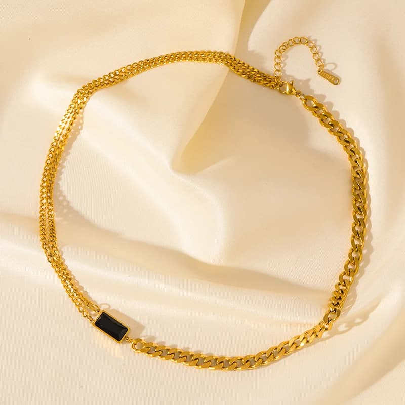 Collana con cristalli zircon colorati
