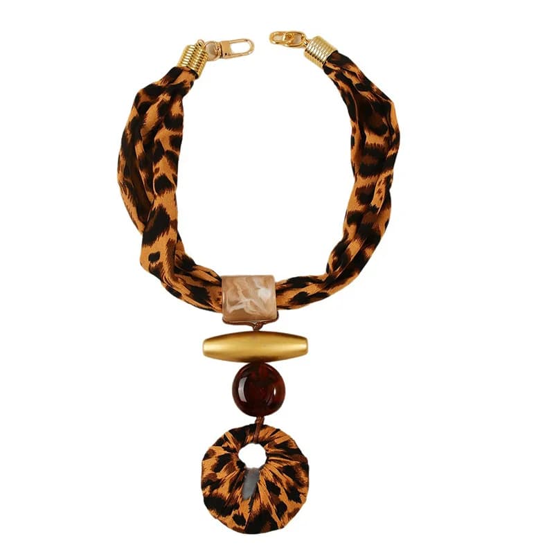 Collana con Pendente in Resina Stampa Leopardo