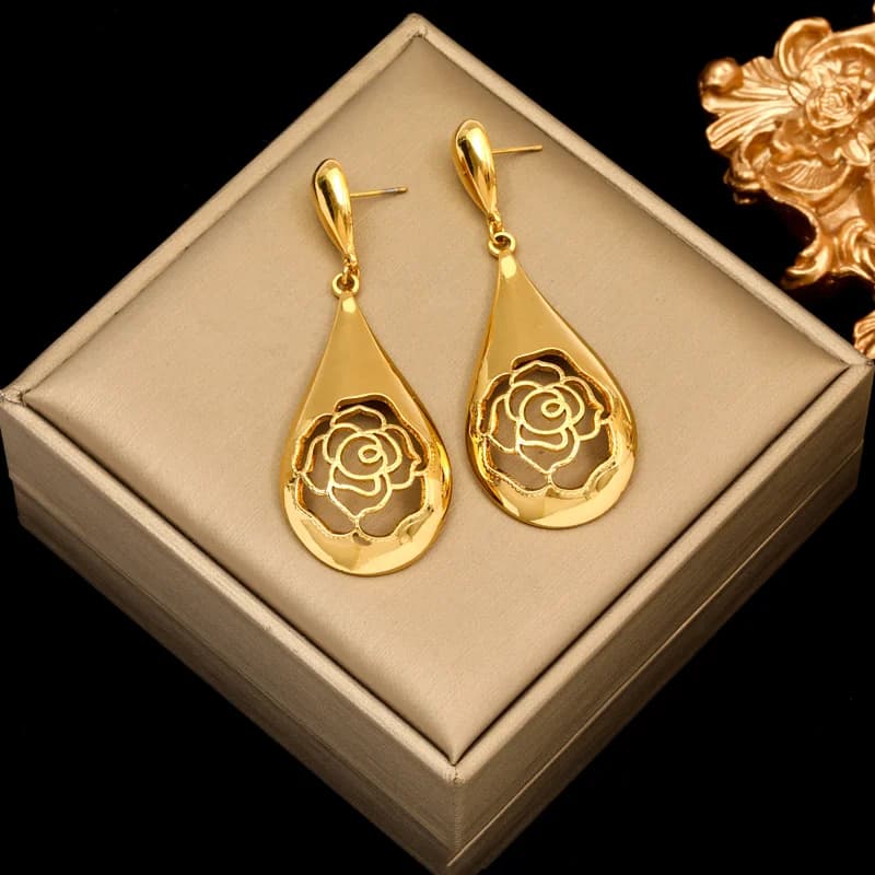 Orecchini pendenti geometrici color oro in acciaio inox 316L