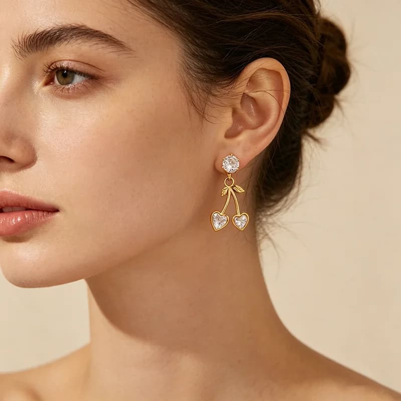Orecchini Stud Ciliegia con Zirconi, Acciaio Inossidabile Impermeabile
