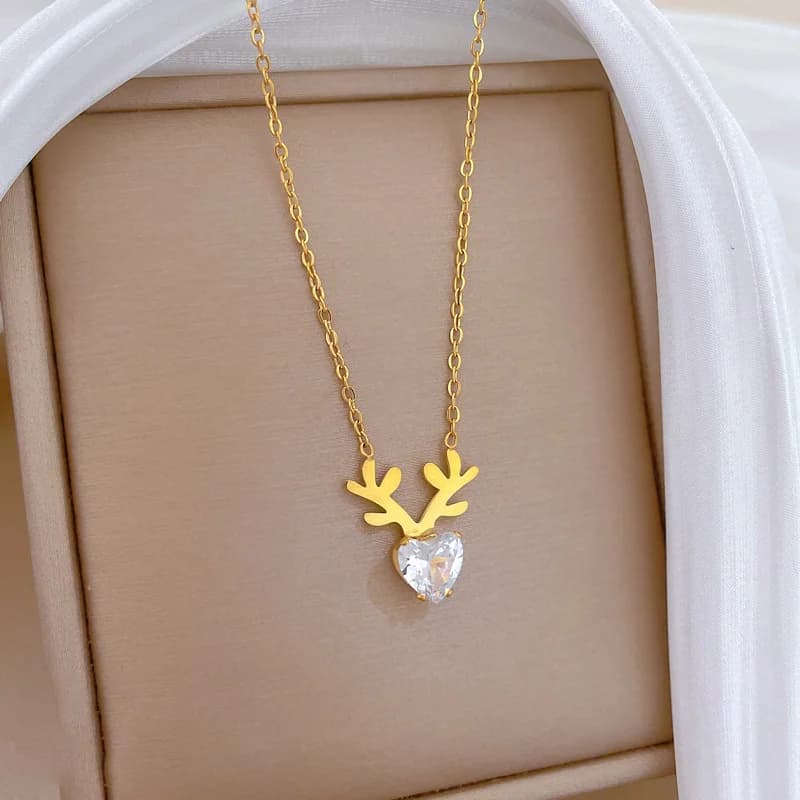 Collana con Ciondolo Cuore Renne con Zirconi