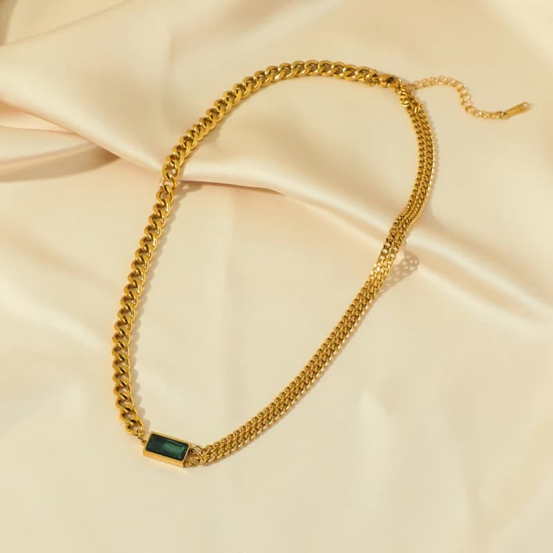 Collana con cristalli zircon colorati