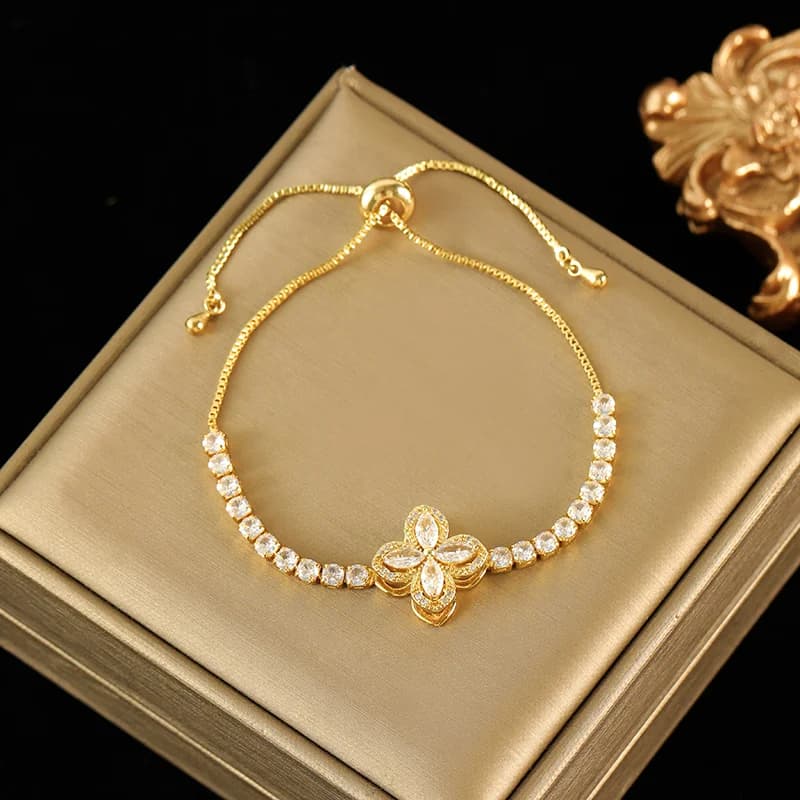 Set Collana e Bracciale Trifoglio Verde con Zirconi Rotanti