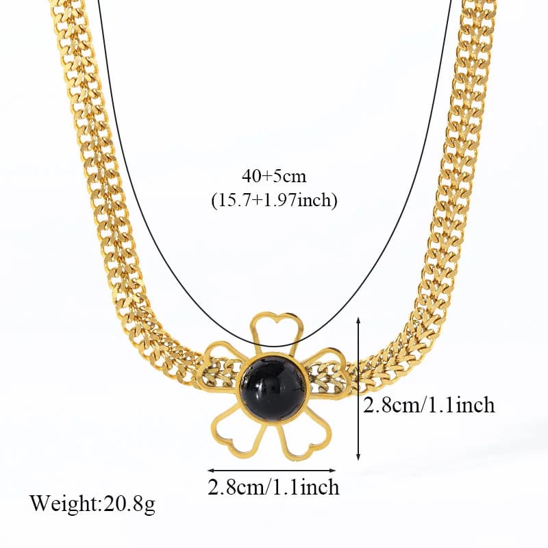 Set Collana e Orecchini con Fiore in Pietra Nera