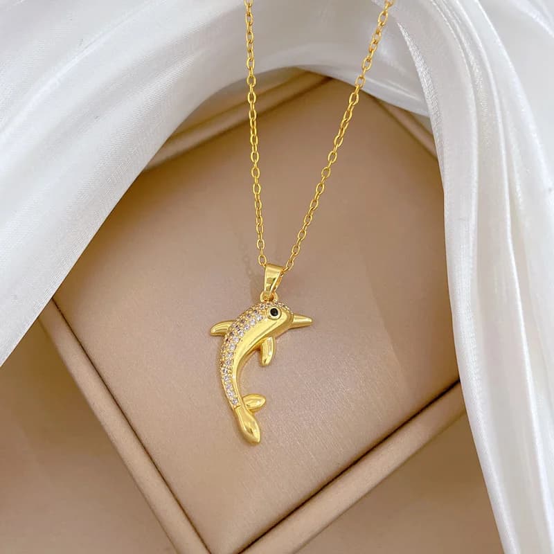Collana con ciondolo delfino in zirconia cubica