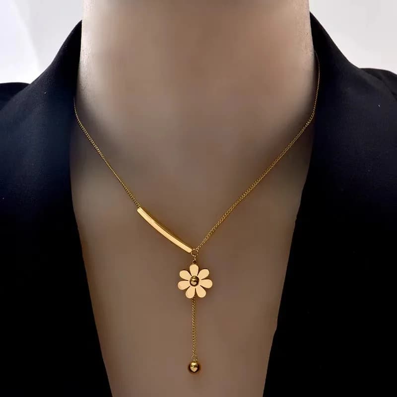 Collana con fiore di perline, acciaio inossidabile color oro