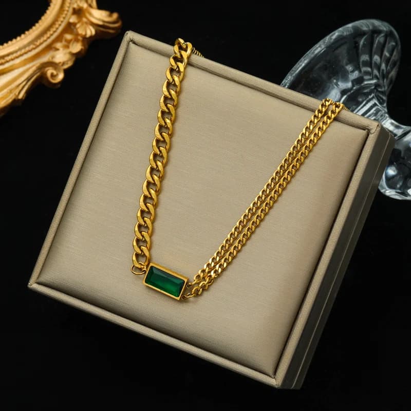Collana con cristalli zircon colorati