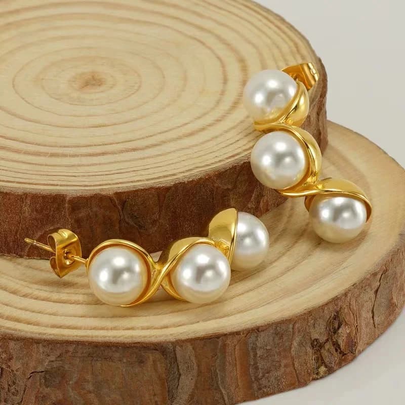 Orecchini a Cerchio con Perla Dorata