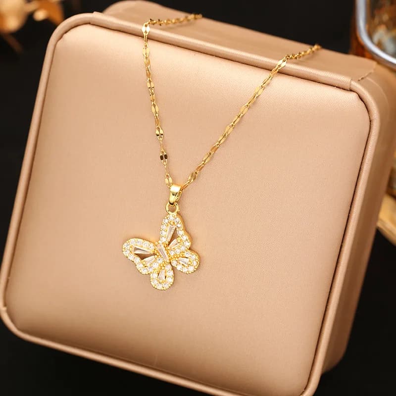Collana a Catena Multistrato con Zirconi Cubici