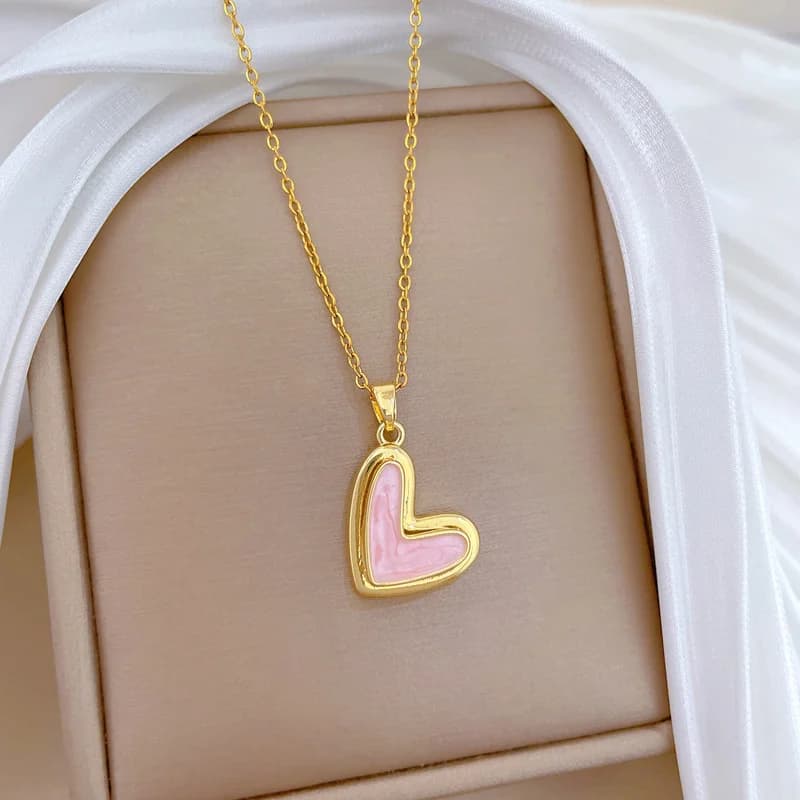 Collana con pendente cuore rosa amore