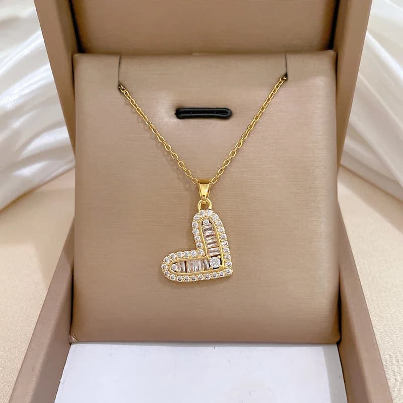Collana con Ciondolo a Cuore con Zirconi Brillanti