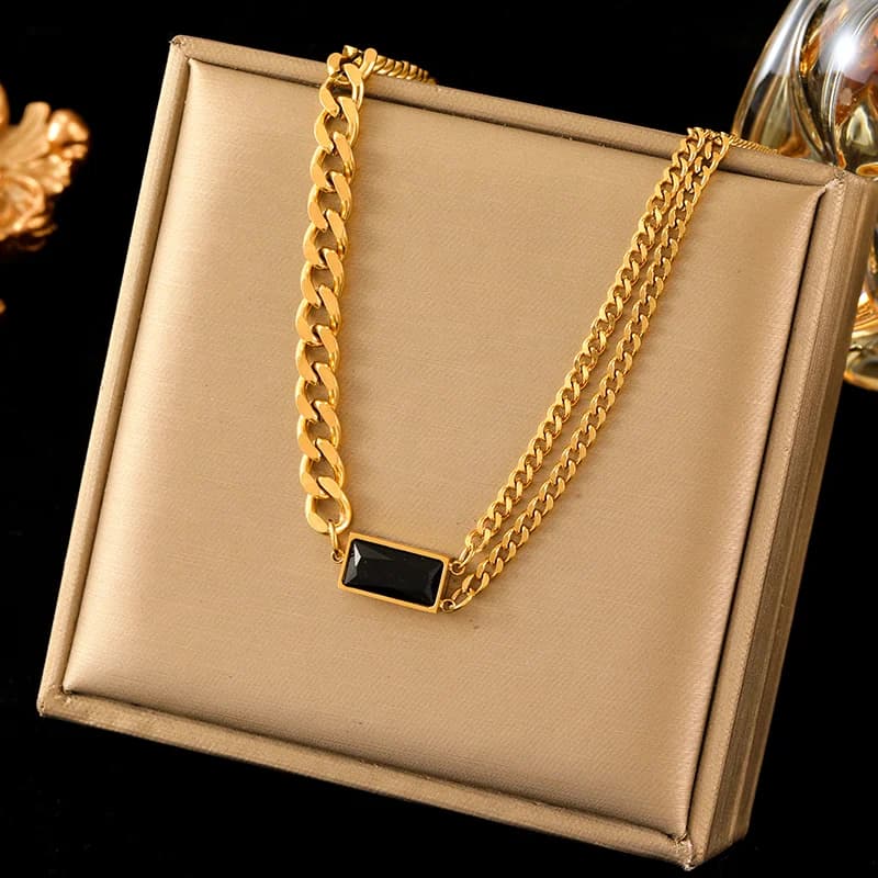 Collana con cristalli zircon colorati