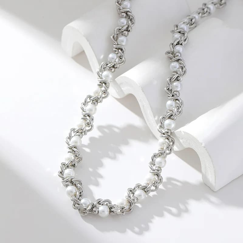 Collana choker catena con perle colore argento