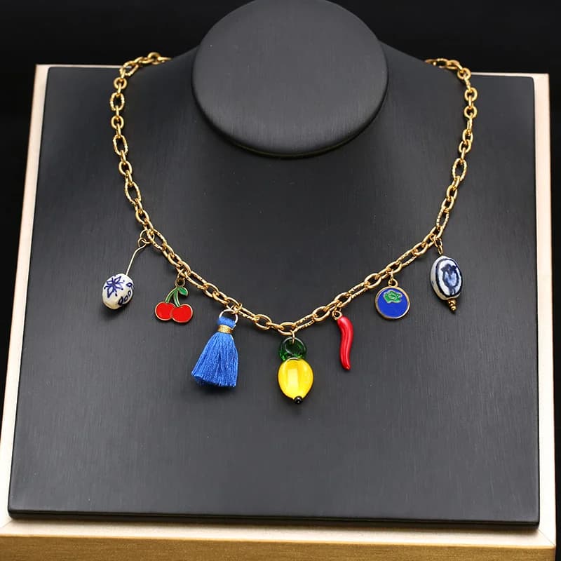 Collana a goccia con perla e celadon in acciaio inox 316L color oro