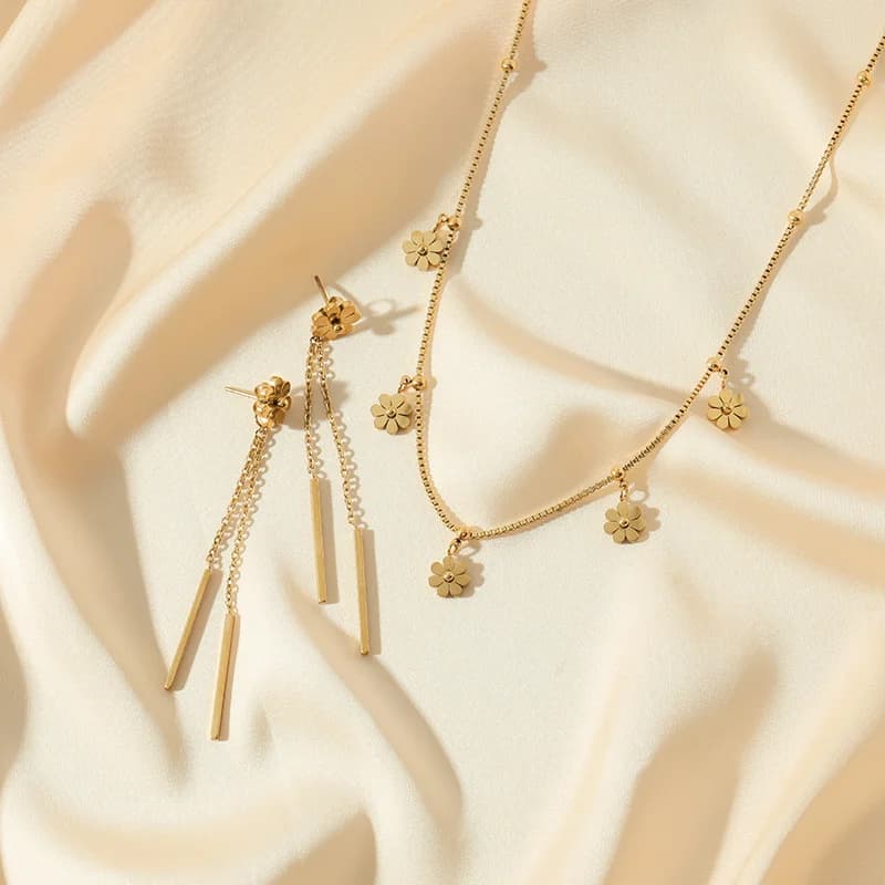 Set Collana e Bracciale Fiore Dorato