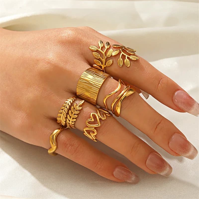Anello statement in foglia acciaio inox color oro da donna