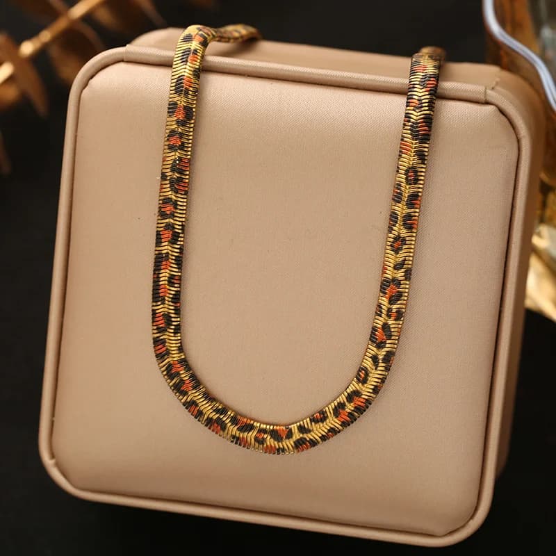 Set Collana e Bracciale con Catena a Motivo Serpente