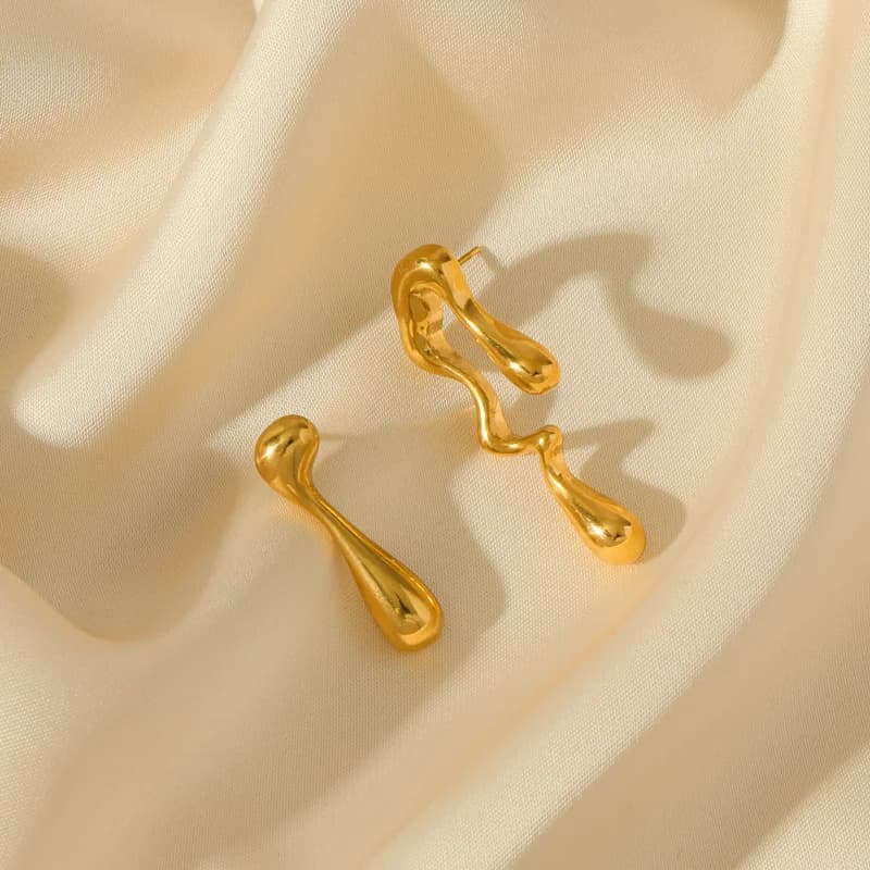Orecchini pendenti in acciaio inox irregolari color oro