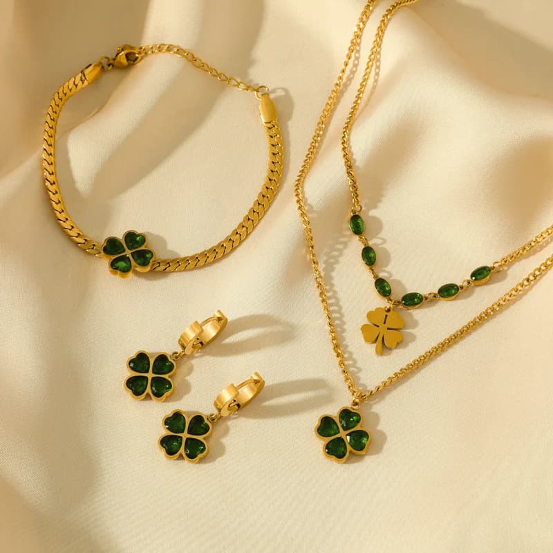 Set collana, bracciale e orecchini trifoglio verde zircone