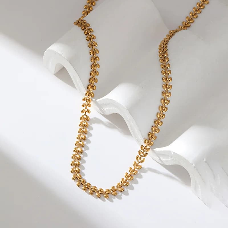 Collana catena spiga, placcatura in oro 18K con texture