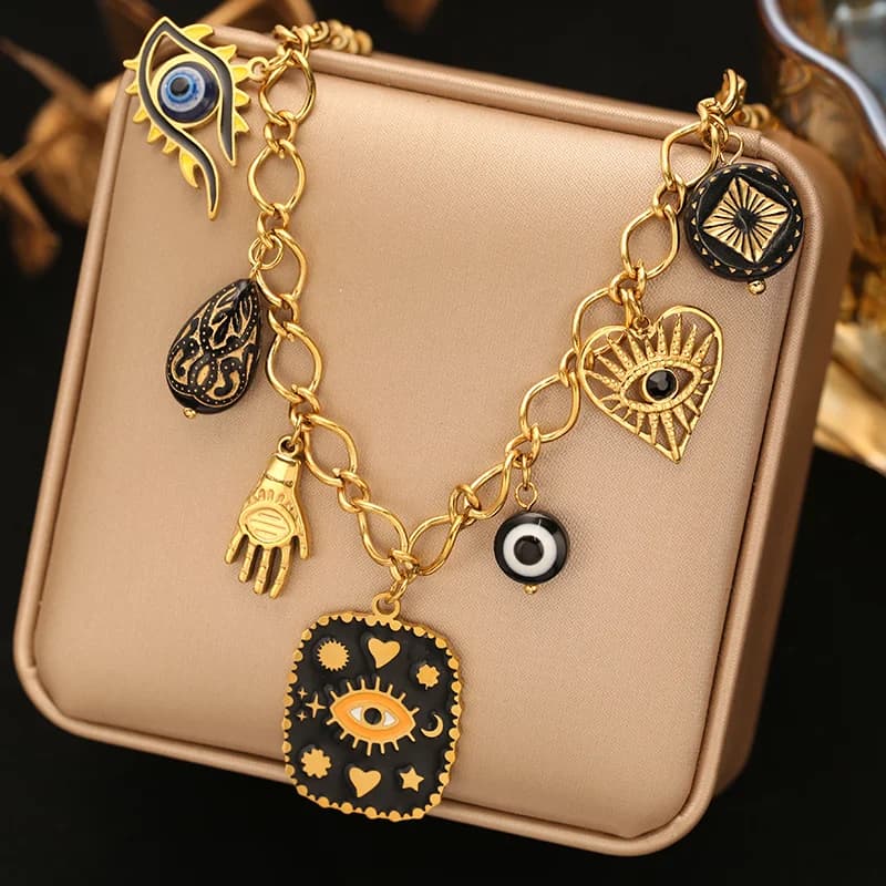 Collana con Pendente e Ciondoli Multipli, PVD Oro 18K