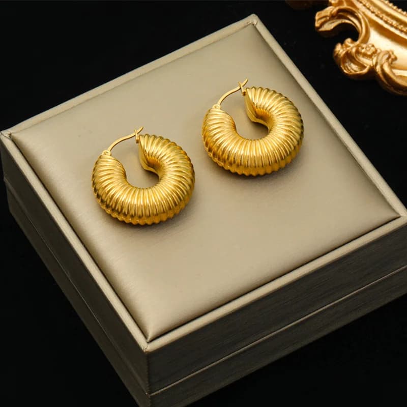 Orecchini a Cerchio Chunky Geometrici, Texture PVD Oro