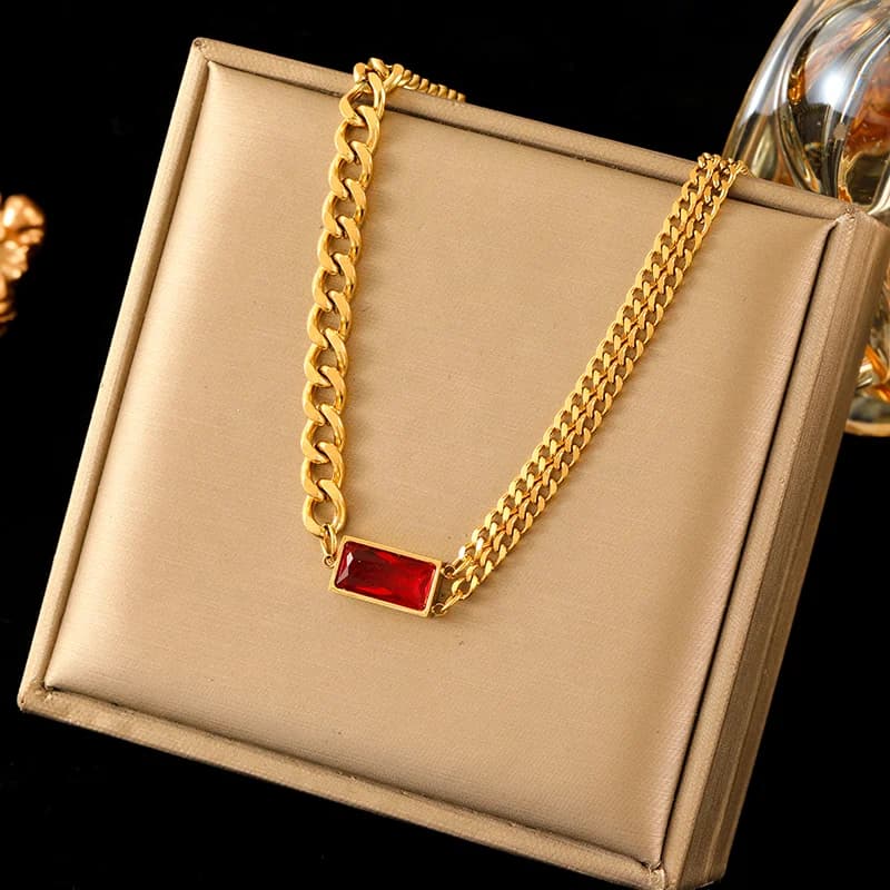 Collana con cristalli zircon colorati