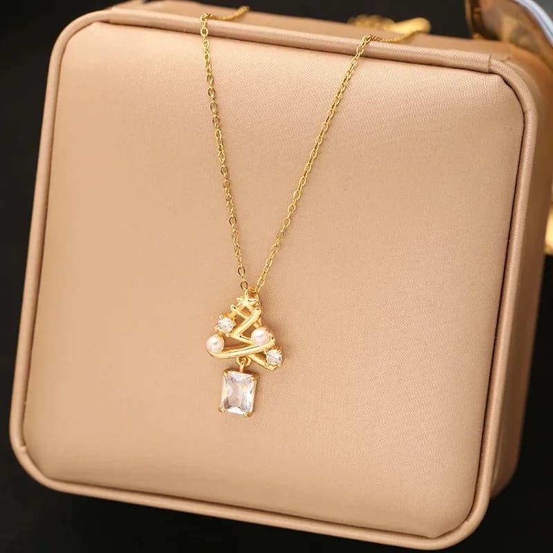 Collana con Pendente Albero di Natale in Zircone