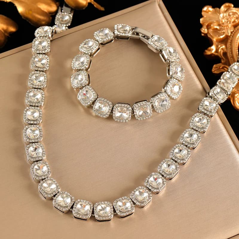 Set Collana e Bracciale Catena Cubana con Zirconi Grandi